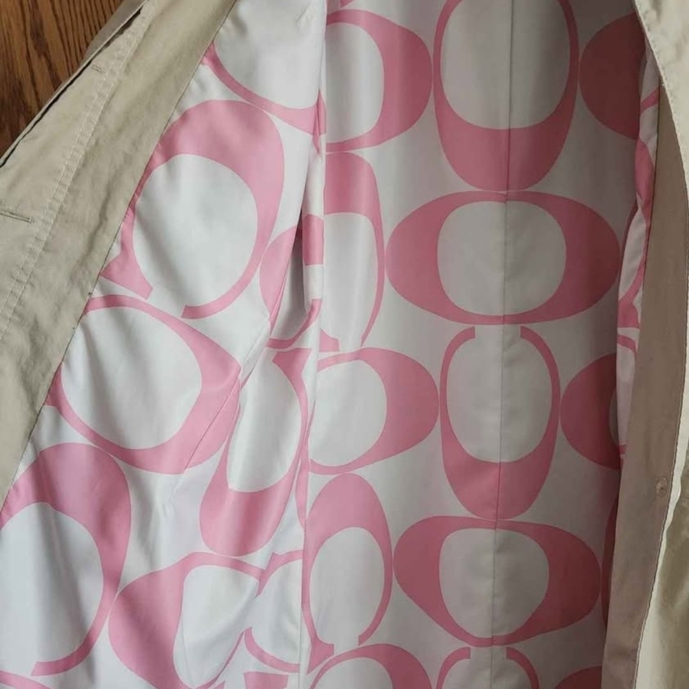 Coach Pink and White Logo-Print Lining